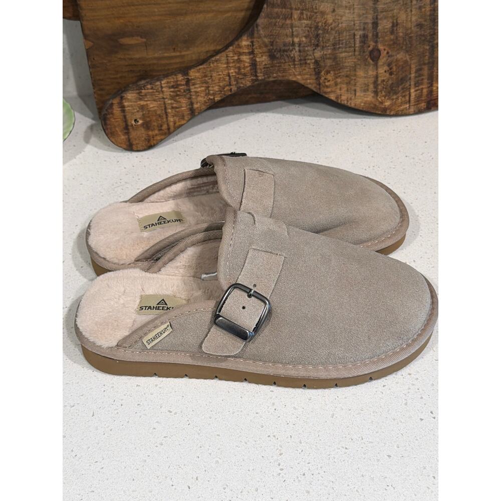 NWOB Staheekum women's size 8 Chelan suede clogs